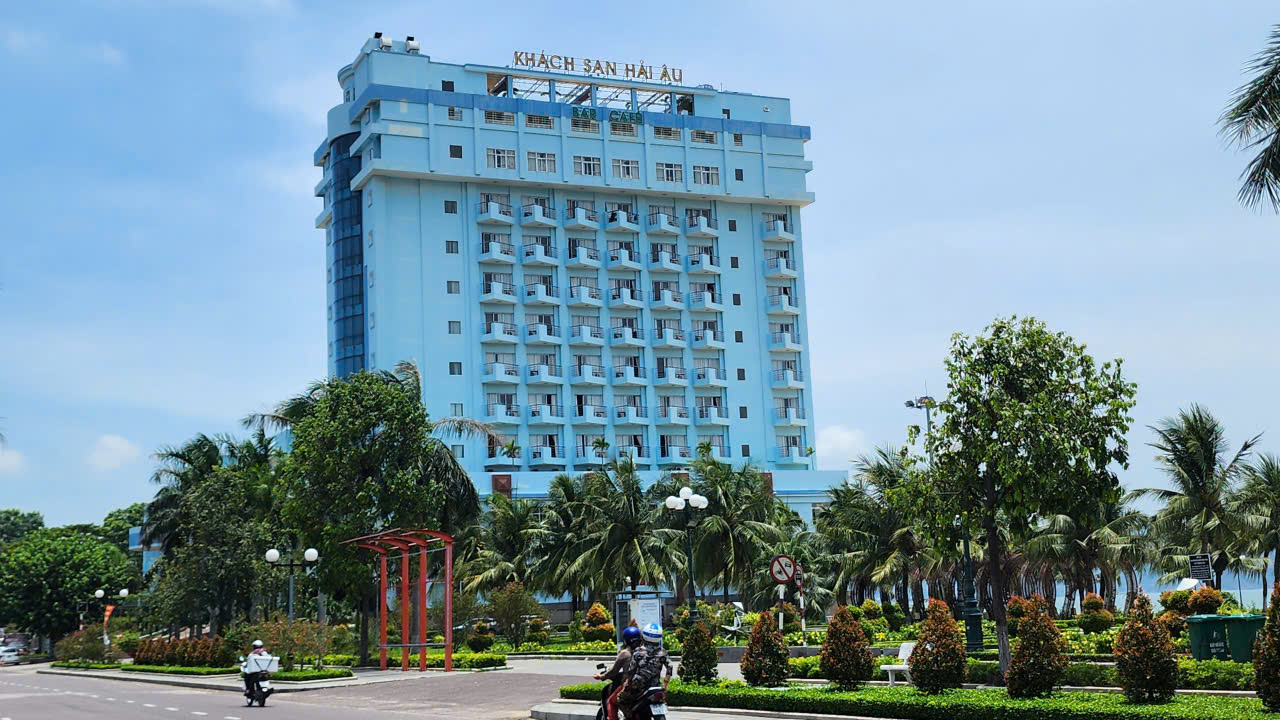 2 phương án di dời khách sạn cao tầng chắn mặt tiền biển Gia Lai- Ảnh 2. 2 phương án di dời khách sạn cao tầng chắn mặt tiền biển Gia Lai- Ảnh 2.