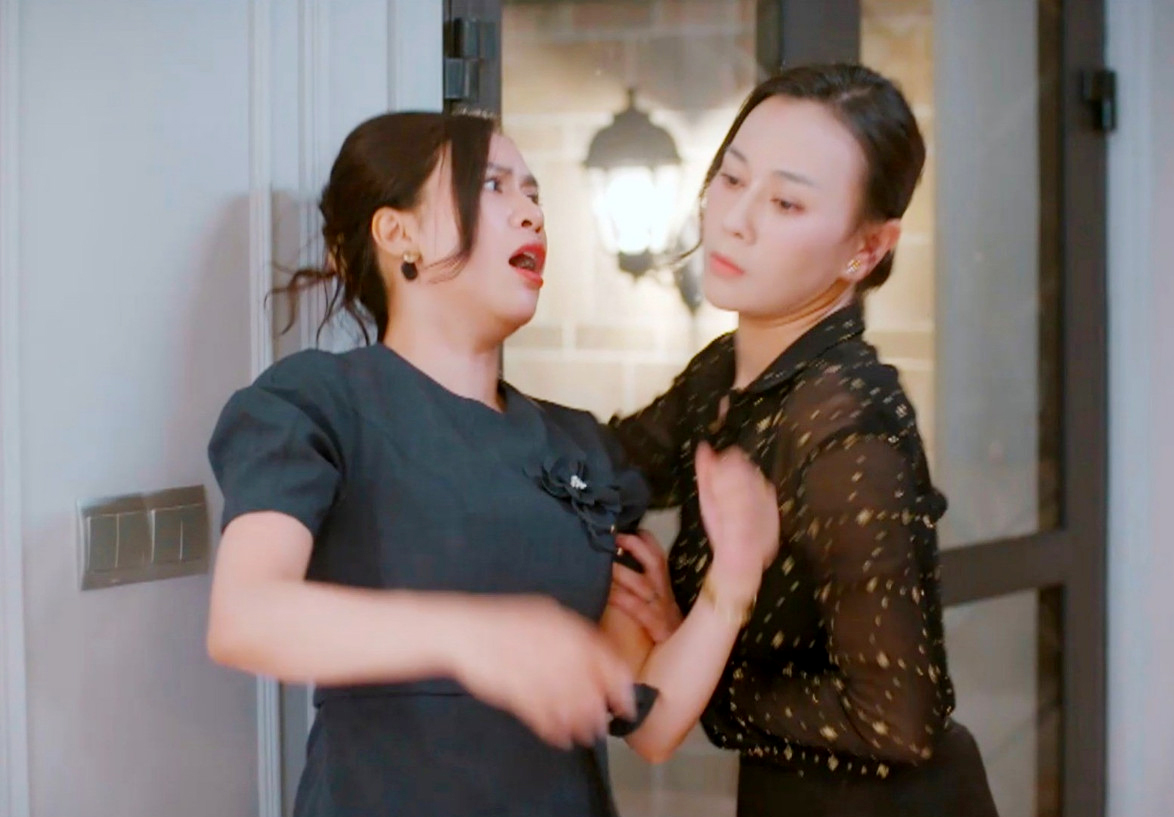Nữ diễn viên "đối đầu" với Phương Oanh trong "Gió ngang khoảng trời xanh" là Thiếu tá công an xinh đẹp - Ảnh 4.