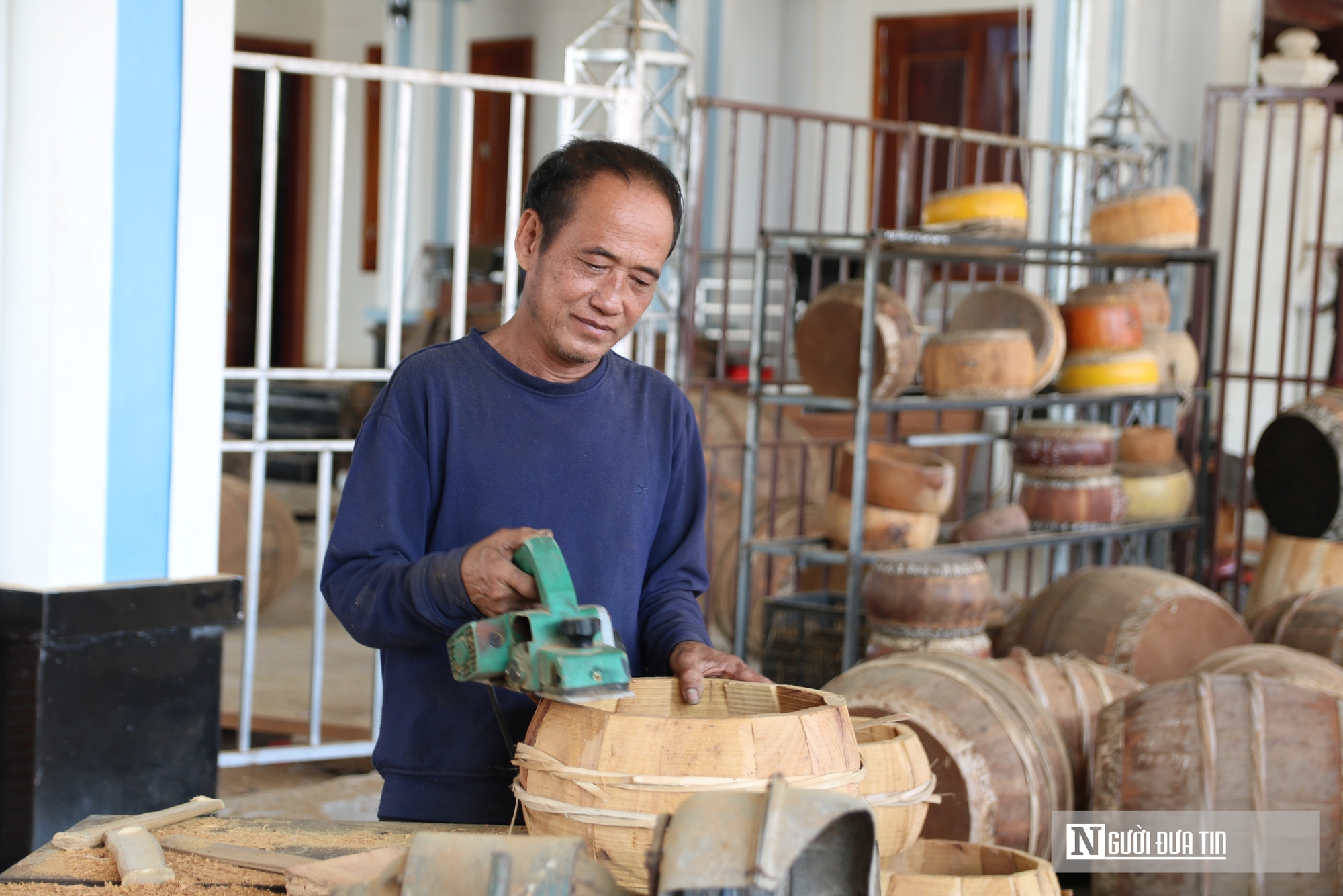 L&agrave;ng nghề trống da vang danh xứ Nghệ hối hả chạy đua v&agrave;o vụ Tết - Ảnh 5.