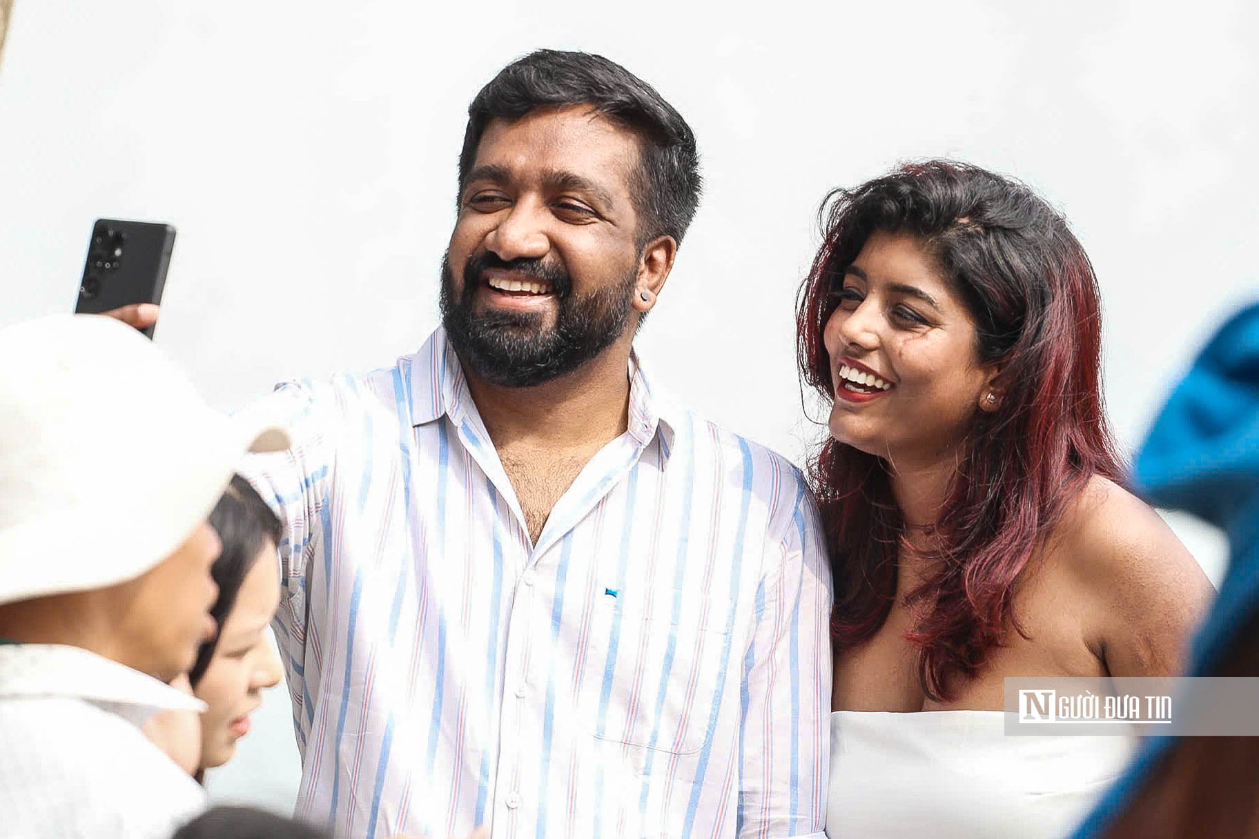 Người d&acirc;n diện &aacute;o d&agrave;i đổ về hồ Gươm ng&agrave;y đầu năm 2026- Ảnh 12.