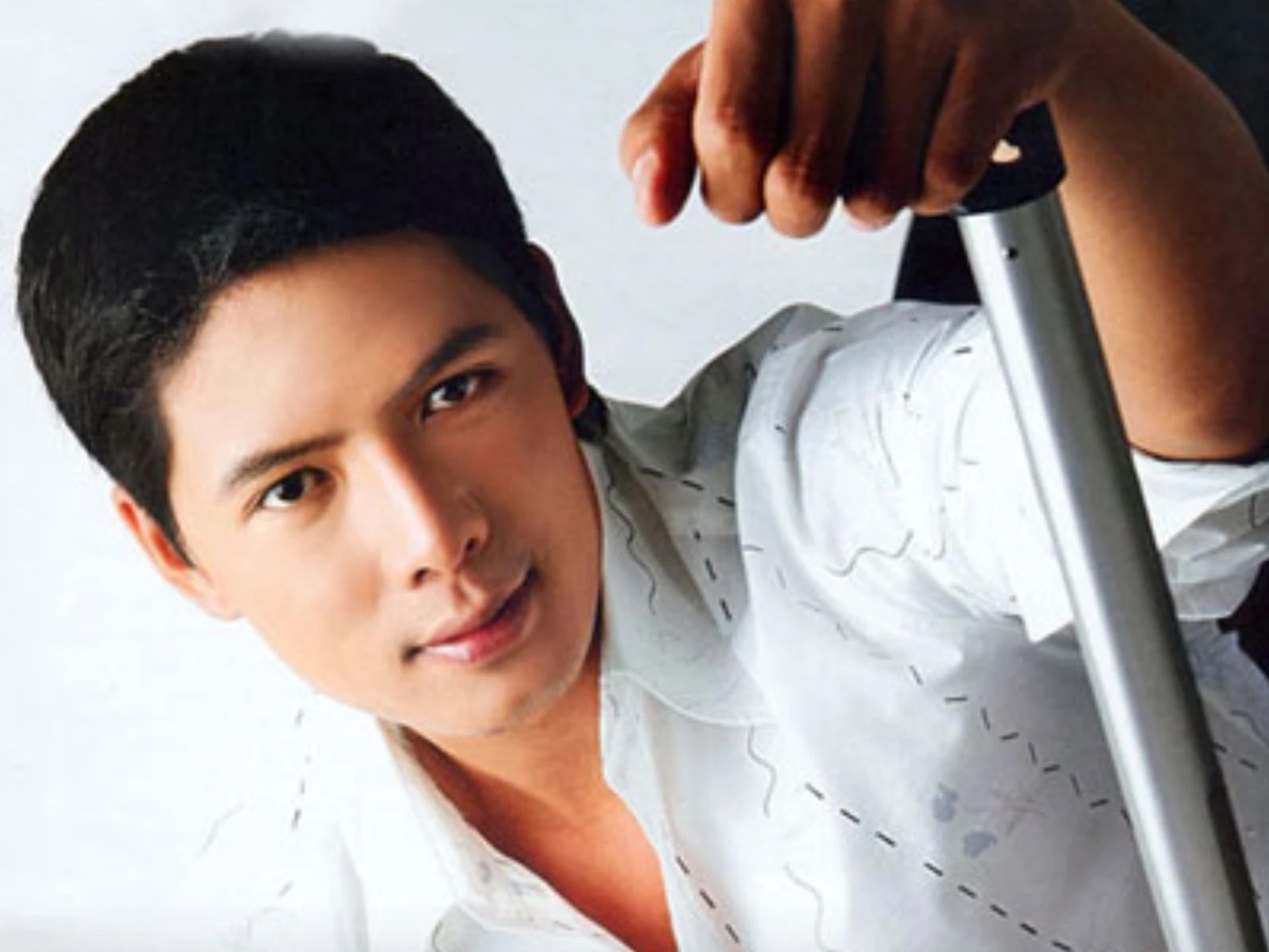 Nam siêu mẫu từng là "Thiên Lôi đẹp trai nhất Táo quân", giờ làm Giám đốc, cuộc sống viên mãn - Ảnh 3.