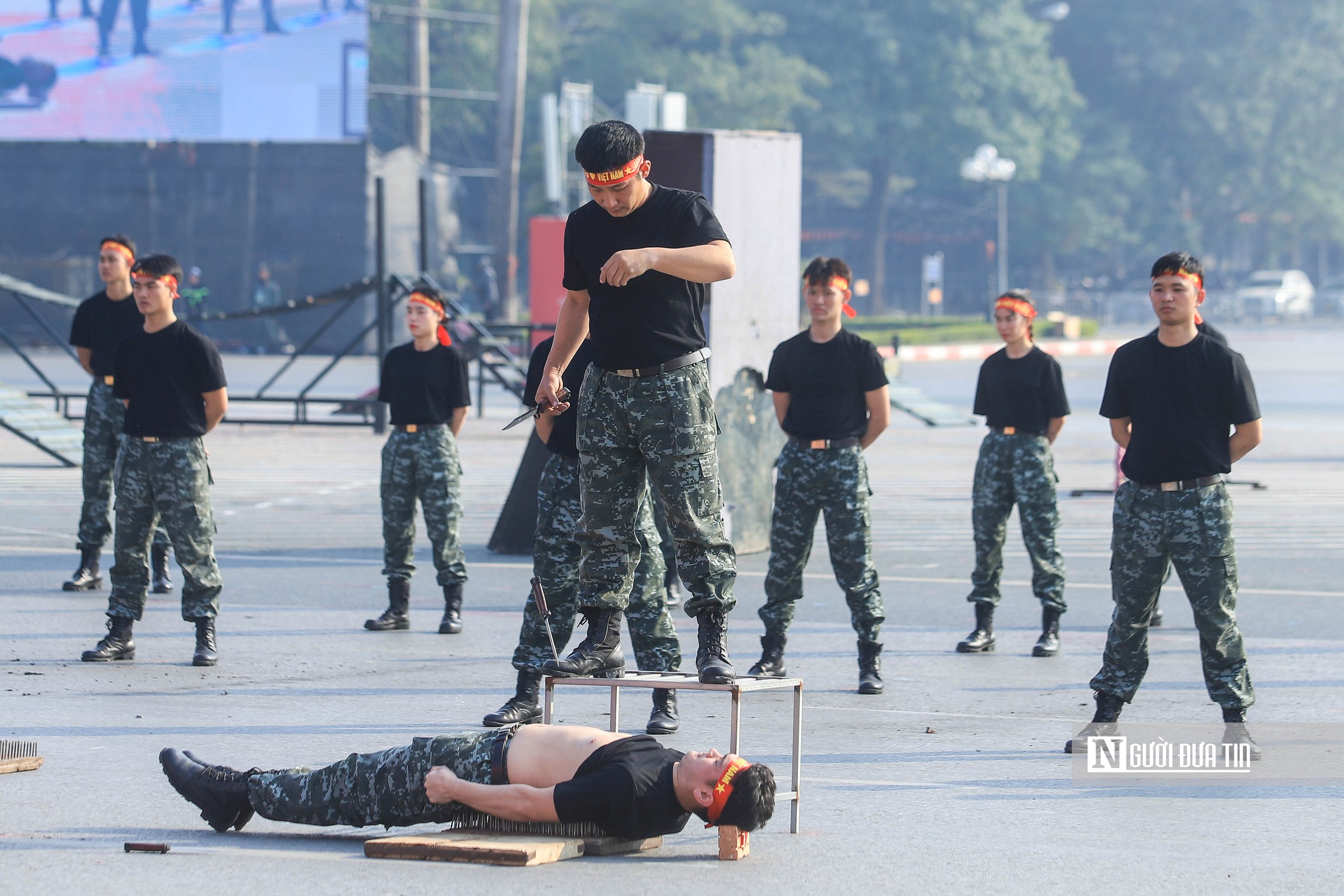 Cận cảnh m&agrave;n thị uy sức mạnh bảo vệ Đại hội Đảng XIV- Ảnh 16.