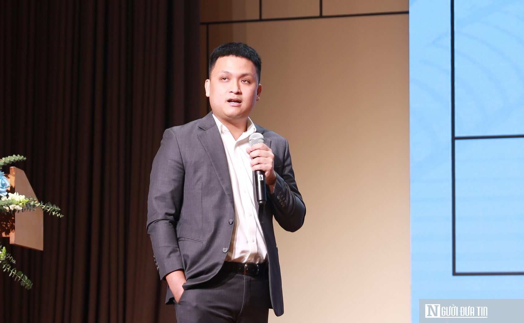 Nắm vững pháp lý giao dịch tài sản số cho người trẻ, giảm thiểu rủi ro- Ảnh 2. Nắm vững pháp lý giao dịch tài sản số cho người trẻ, giảm thiểu rủi ro- Ảnh 2.