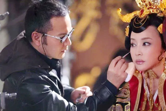 Minh tinh Lưu Hiểu Khánh tái diễn vai Võ Tắc Thiên lần thứ 5 ở tuổi 76- Ảnh 1.