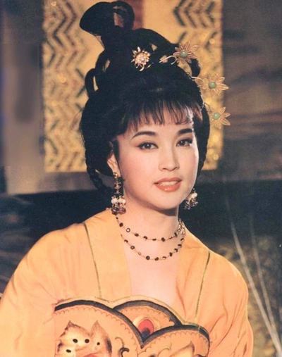 Minh tinh Lưu Hiểu Kh&aacute;nh t&aacute;i diễn vai V&otilde; Tắc Thi&ecirc;n lần thứ 5 ở tuổi 76- Ảnh 3.