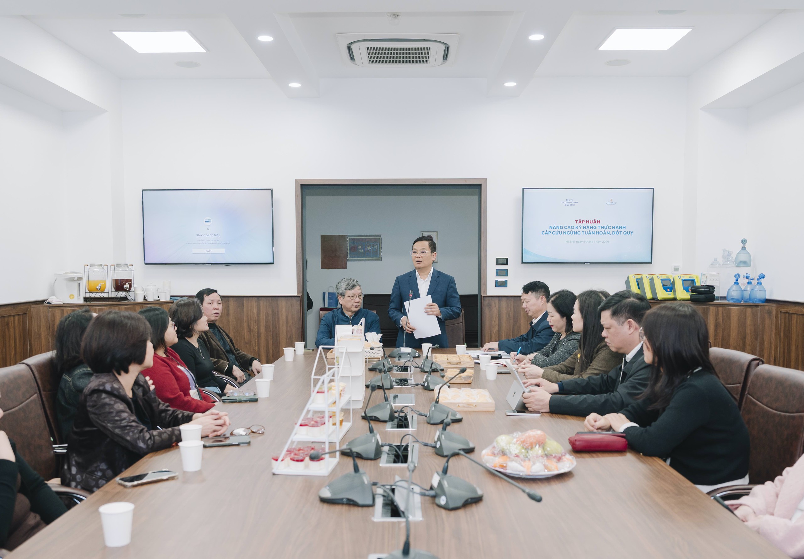 Vingroup phối hợp cùng Bộ Y tế triển khai chuỗi tập huấn sơ cấp cứu cộng đồng, gia tăng cơ hội sống cho người bệnh - Ảnh 4.