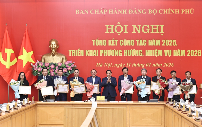 Thủ tướng: Thực hiện hiệu quả tầm nhìn chiến lược, tự chủ chiến lược, mục tiêu chiến lược- Ảnh 6. Thủ tướng: Thực hiện hiệu quả tầm nhìn chiến lược, tự chủ chiến lược, mục tiêu chiến lược- Ảnh 6.