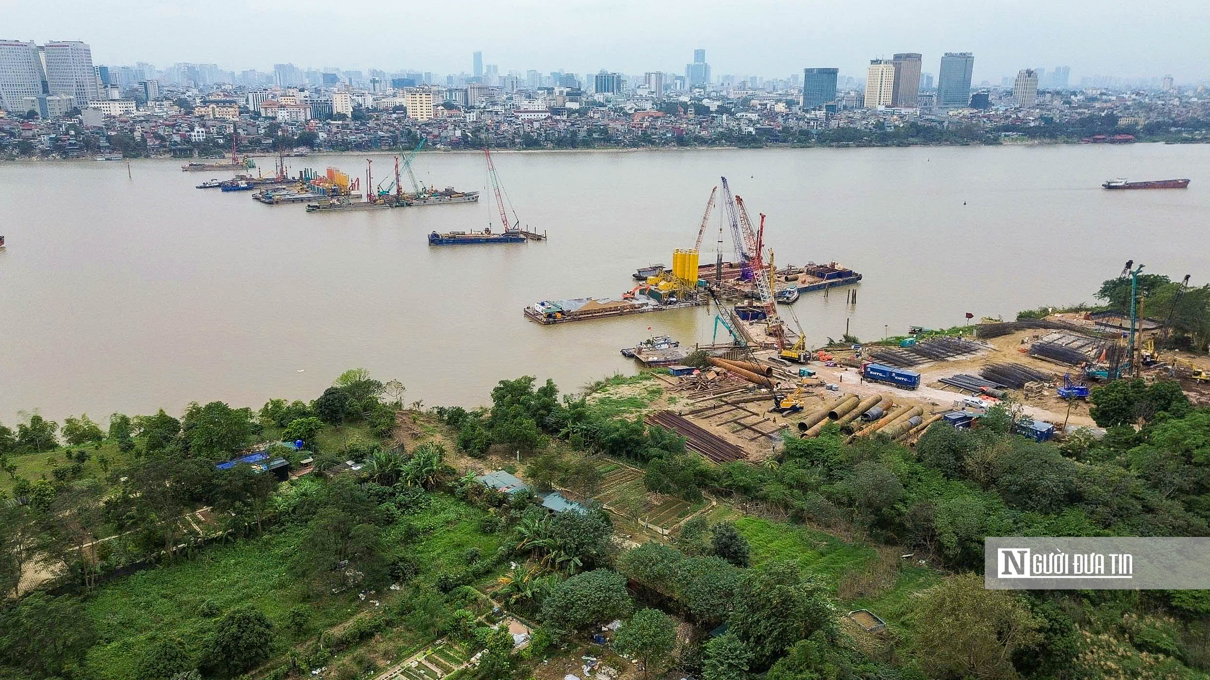 H&agrave; Nội: Cận cảnh đại c&ocirc;ng trường h&igrave;nh th&agrave;nh giữa s&ocirc;ng Hồng 16.000 tỷ đồng - Ảnh 1.