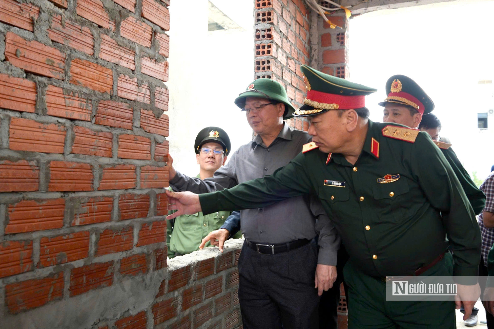 Phó Thủ tướng Hồ Quốc Dũng: Không thất hứa với bà con vùng lũ, hoàn thành Chiến dịch Quang Trung trước 16/1- Ảnh 7.