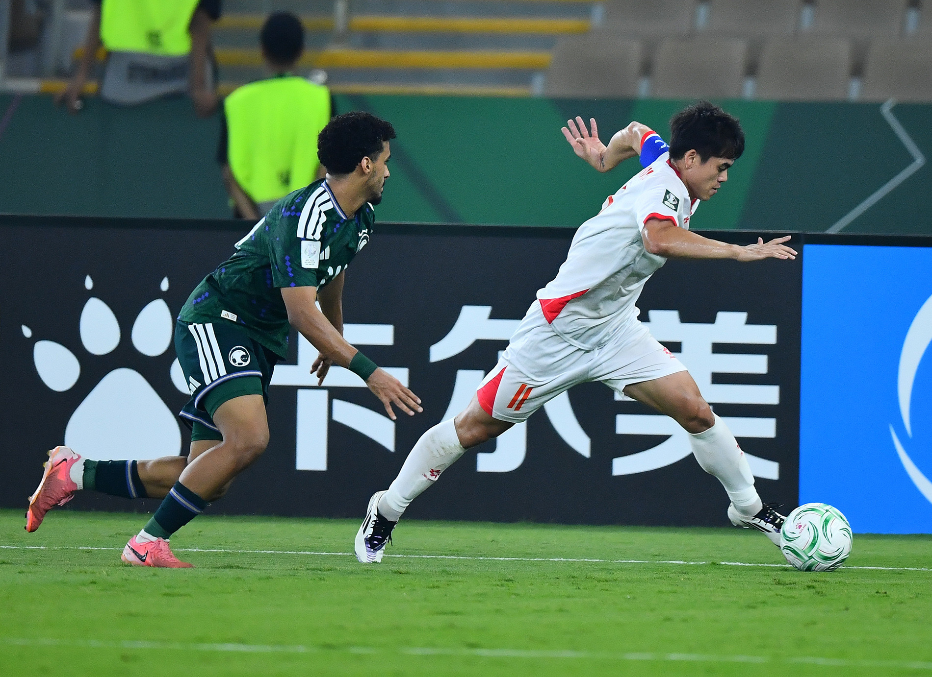 U23 Việt Nam tiếp tục tạo nên cơn địa chấn, giành vé vào tứ kết U23 châ Á - Ảnh 4.