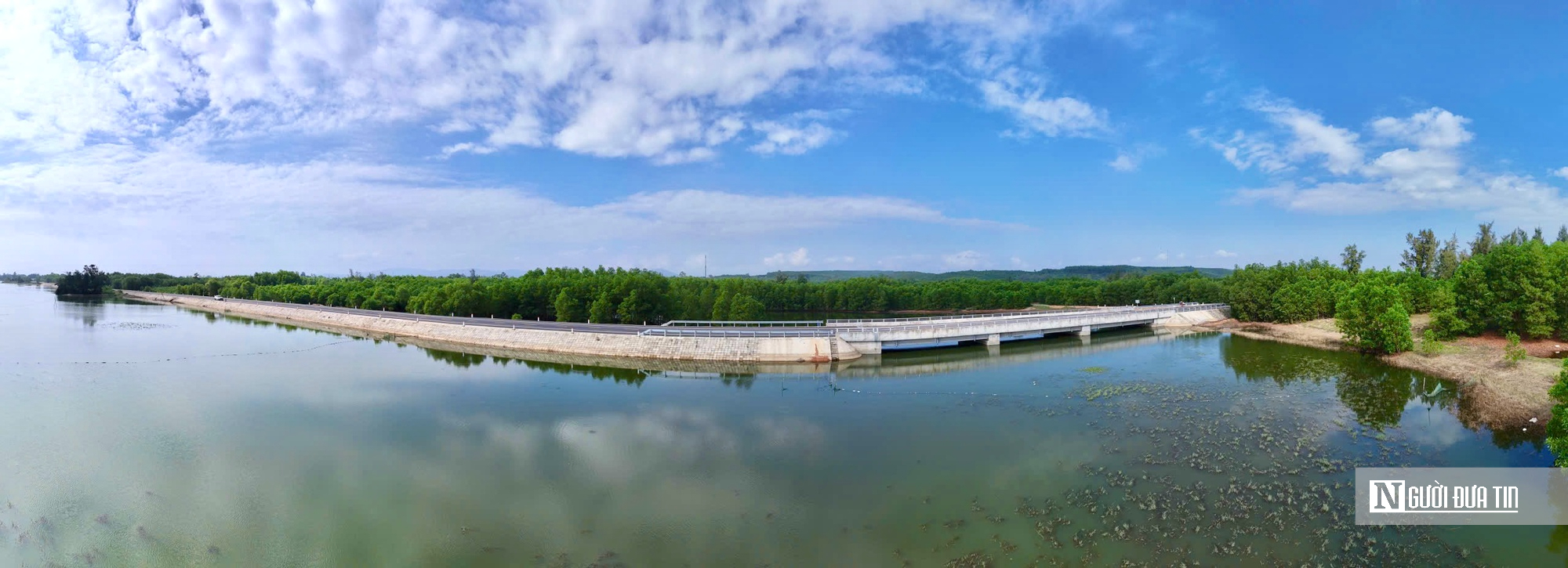 Cận cảnh tuyến đường ven biển 152 tỉ đồng sắp th&ocirc;ng xe ở Quảng Ng&atilde;i- Ảnh 15.