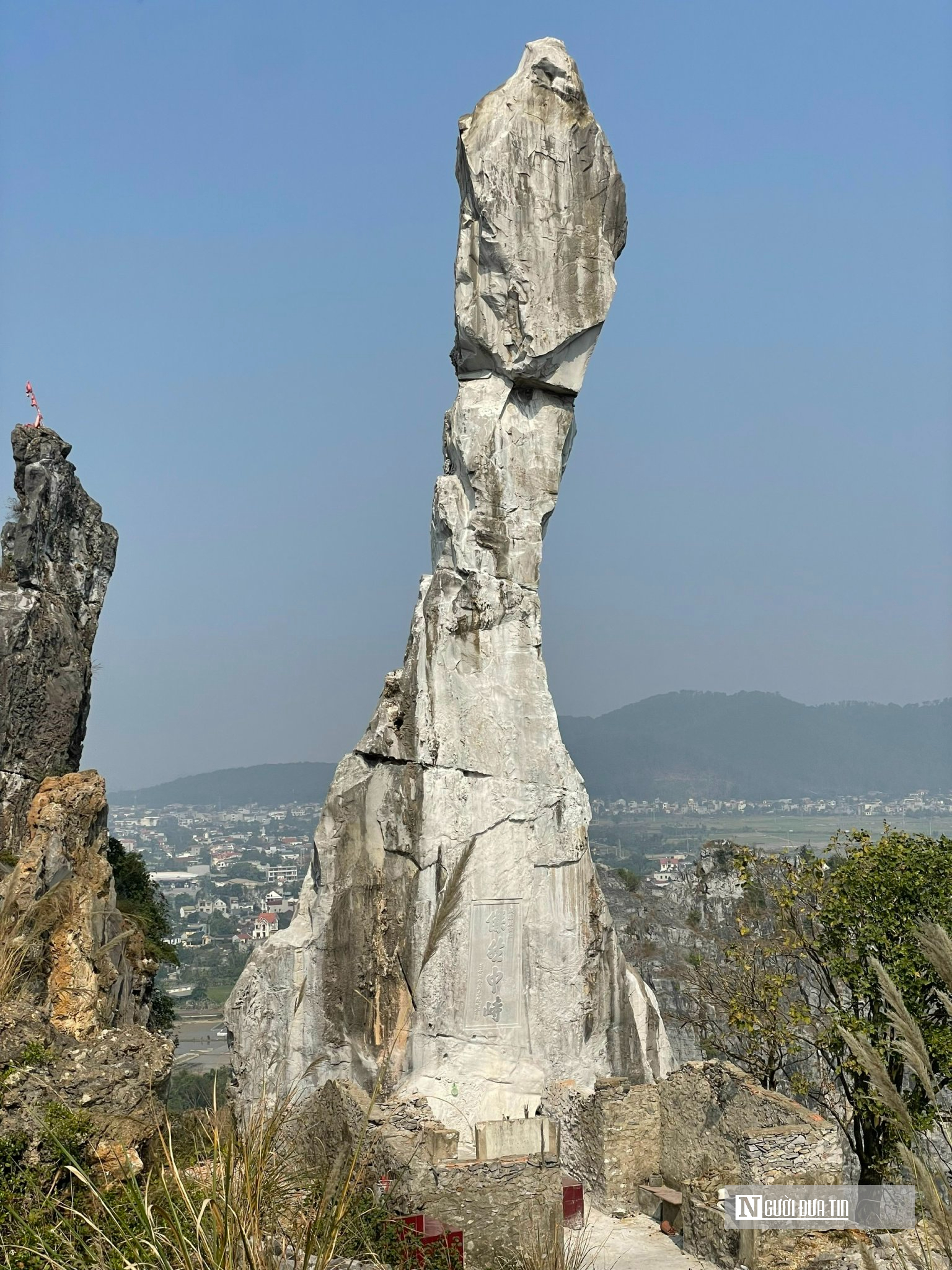 Chủ đầu tư nói gì về diện mạo di tích hòn Vọng Phu sau khi gia cố 17 tỷ đồng?   - Ảnh 5.