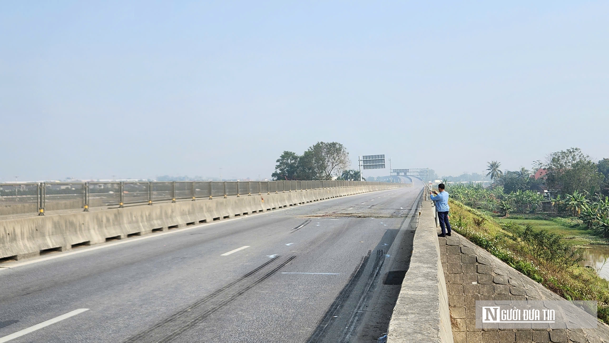Cao tốc Mai Sơn - quốc lộ 45 đã thông tuyến sau vụ tai nạn 4 người tử vong, 5 người bị thương- Ảnh 4.