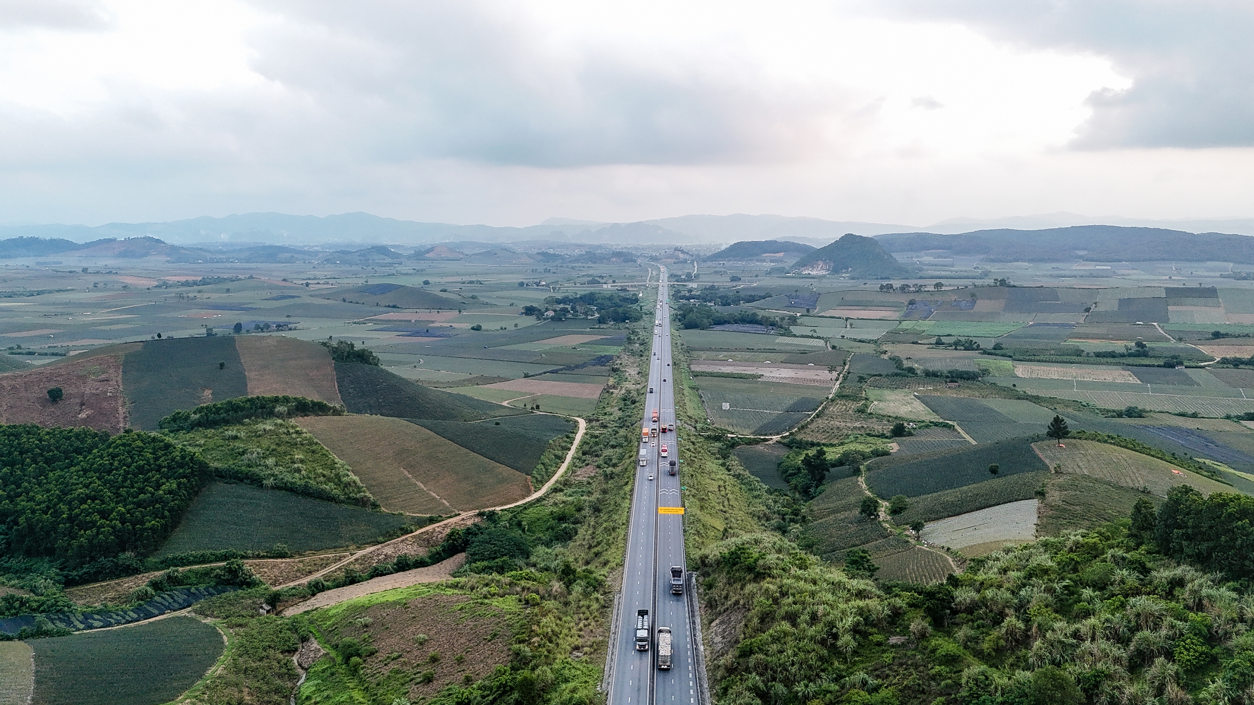 Tiến tới Đại hội XIV của Đảng: Công trình đột phá và tầm nhìn vượt thời đại- Ảnh 3.