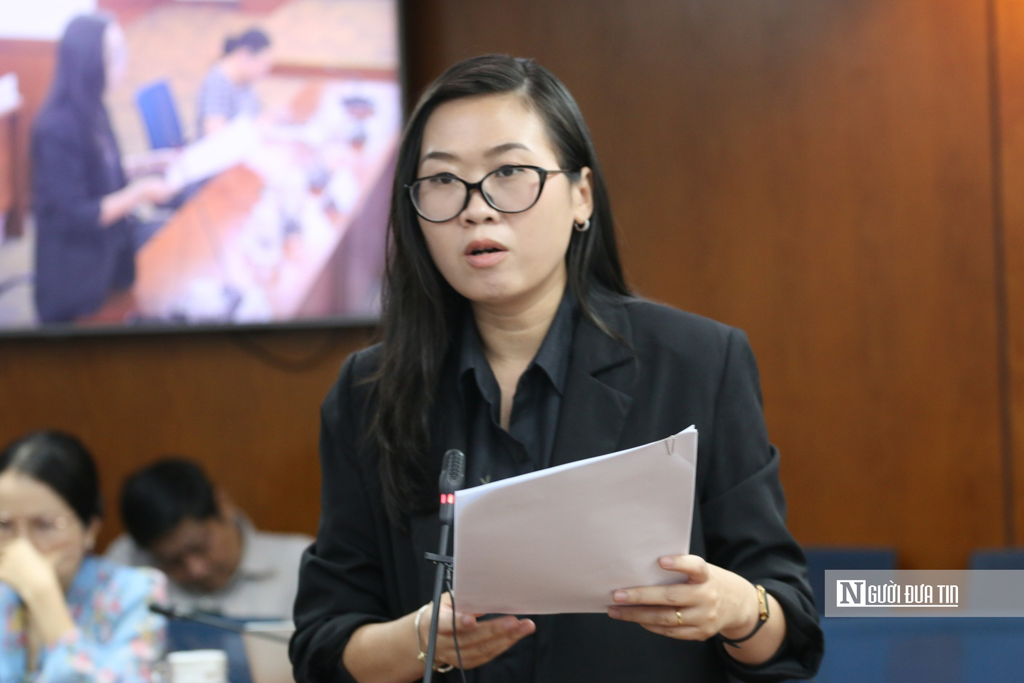 Tp.HCM “mổ xẻ” 4 điểm nghẽn lớn, quyết tâm bứt phá tăng trưởng hai con số - Ảnh 1.