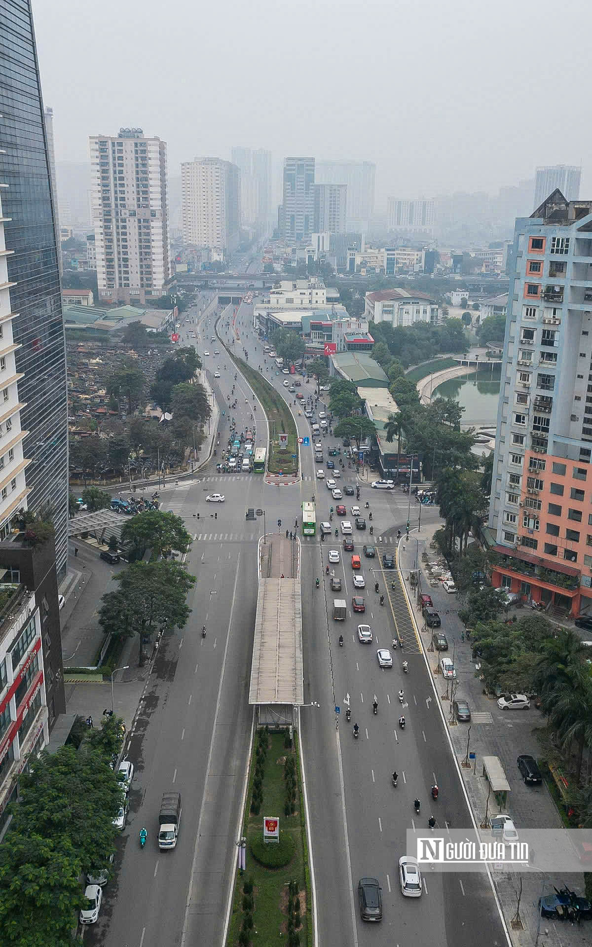 H&agrave; Nội: Đường phố th&ocirc;ng tho&aacute;ng khi cấm xe tải từ 2 tấn v&agrave;o nội đ&ocirc; - Ảnh 4.