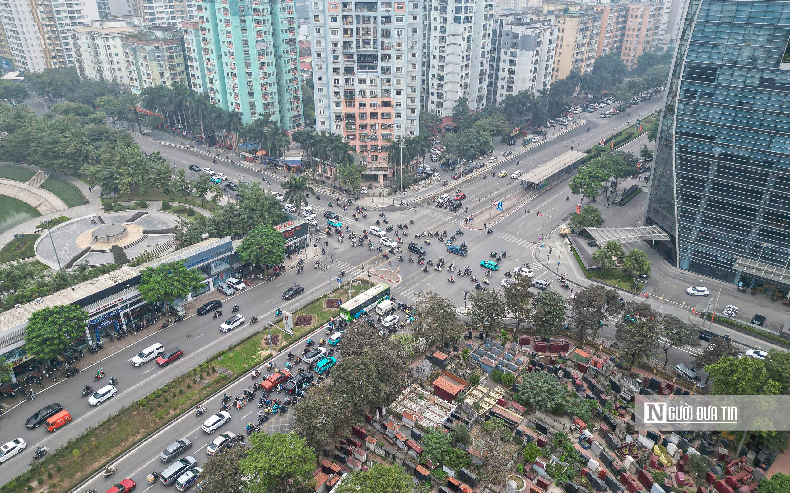 H&agrave; Nội: Đường phố th&ocirc;ng tho&aacute;ng khi cấm xe tải từ 2 tấn v&agrave;o nội đ&ocirc; - Ảnh 3.