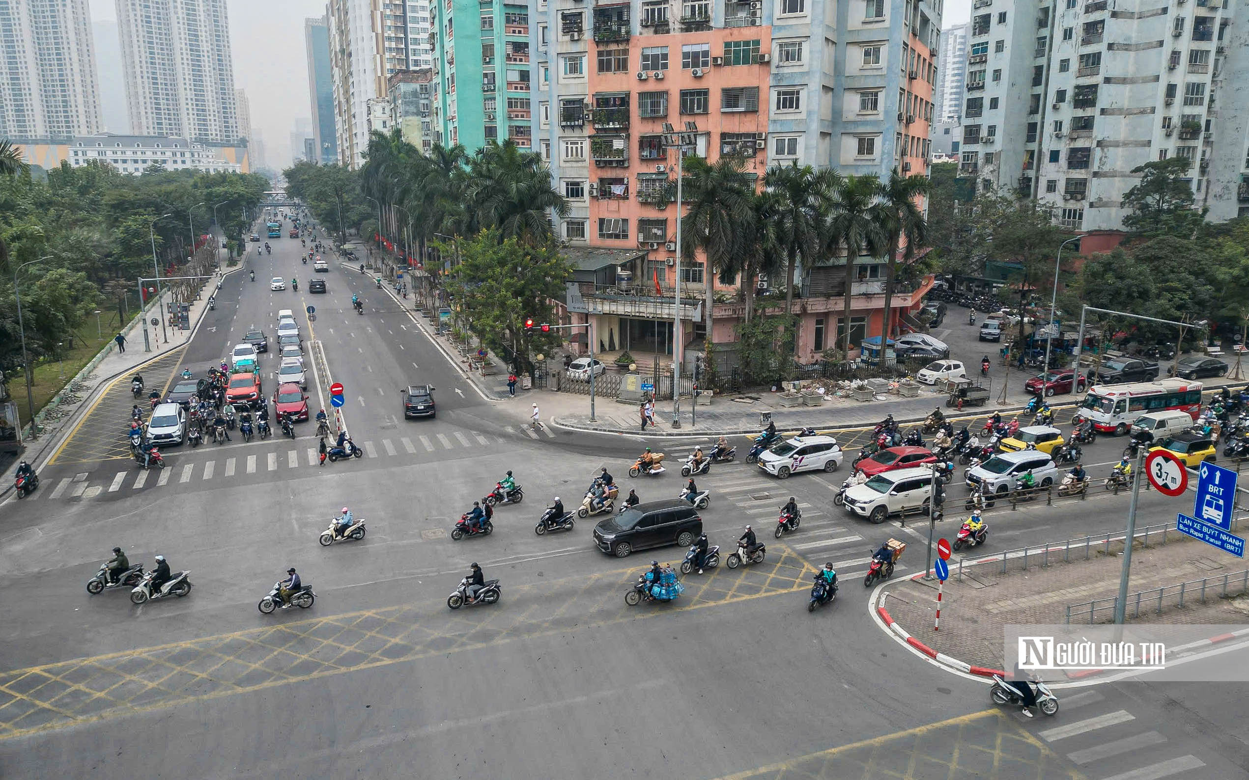 H&agrave; Nội: Đường phố th&ocirc;ng tho&aacute;ng khi cấm xe tải từ 2 tấn v&agrave;o nội đ&ocirc; - Ảnh 5.