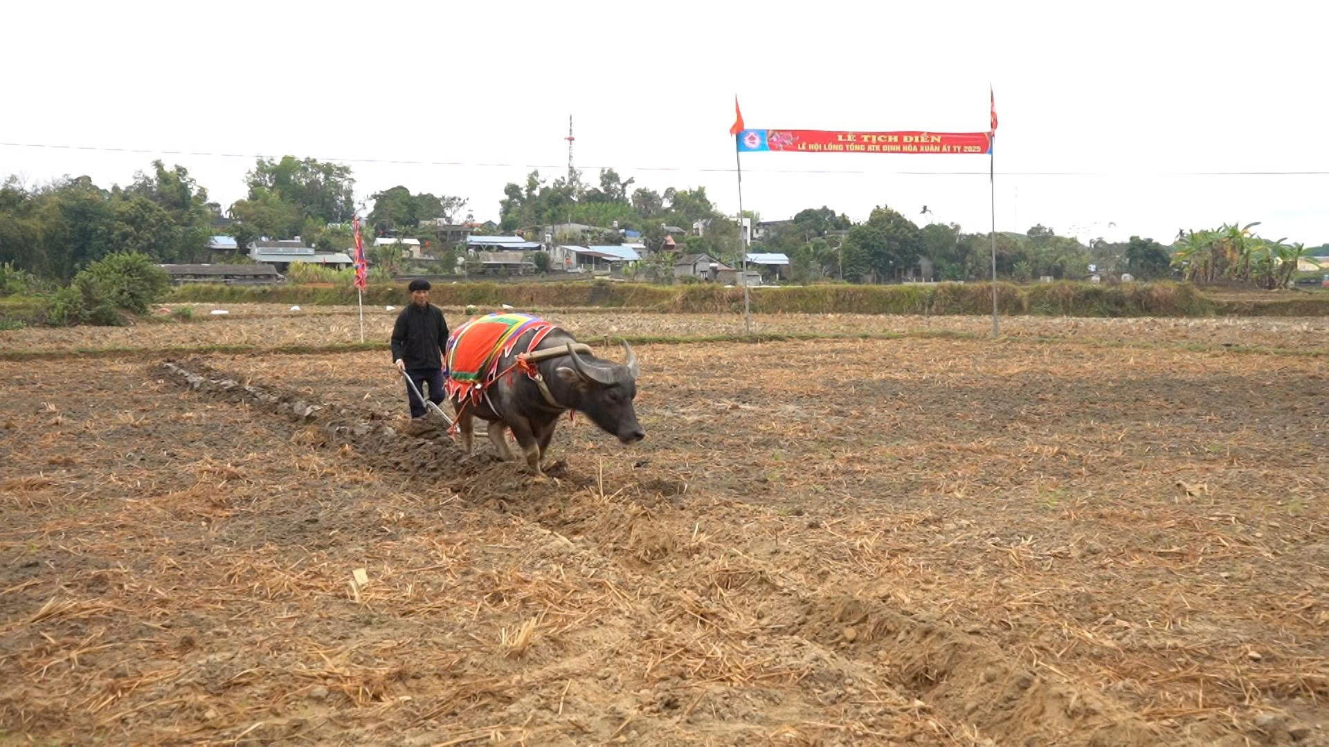Lễ hội Lồng Tồng ATK Định Hóa – Gìn giữ mạch nguồn văn hóa giữa “Thủ đô gió ngàn” - Ảnh 1.