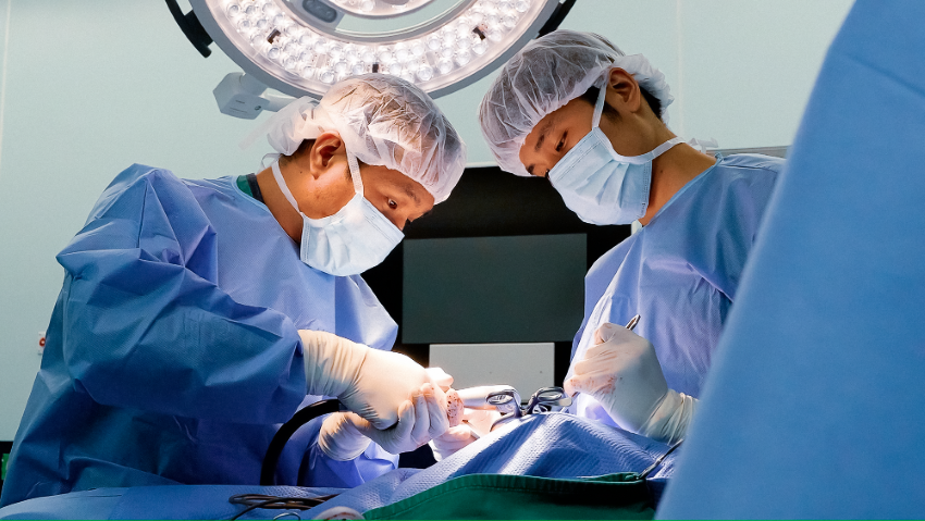 Gần 3 thập kỷ sống chung với khuỷu tay biến dạng, người đàn ông hồi phục vận động ngoạn mục nhờ công nghệ in 3D - Ảnh 2.