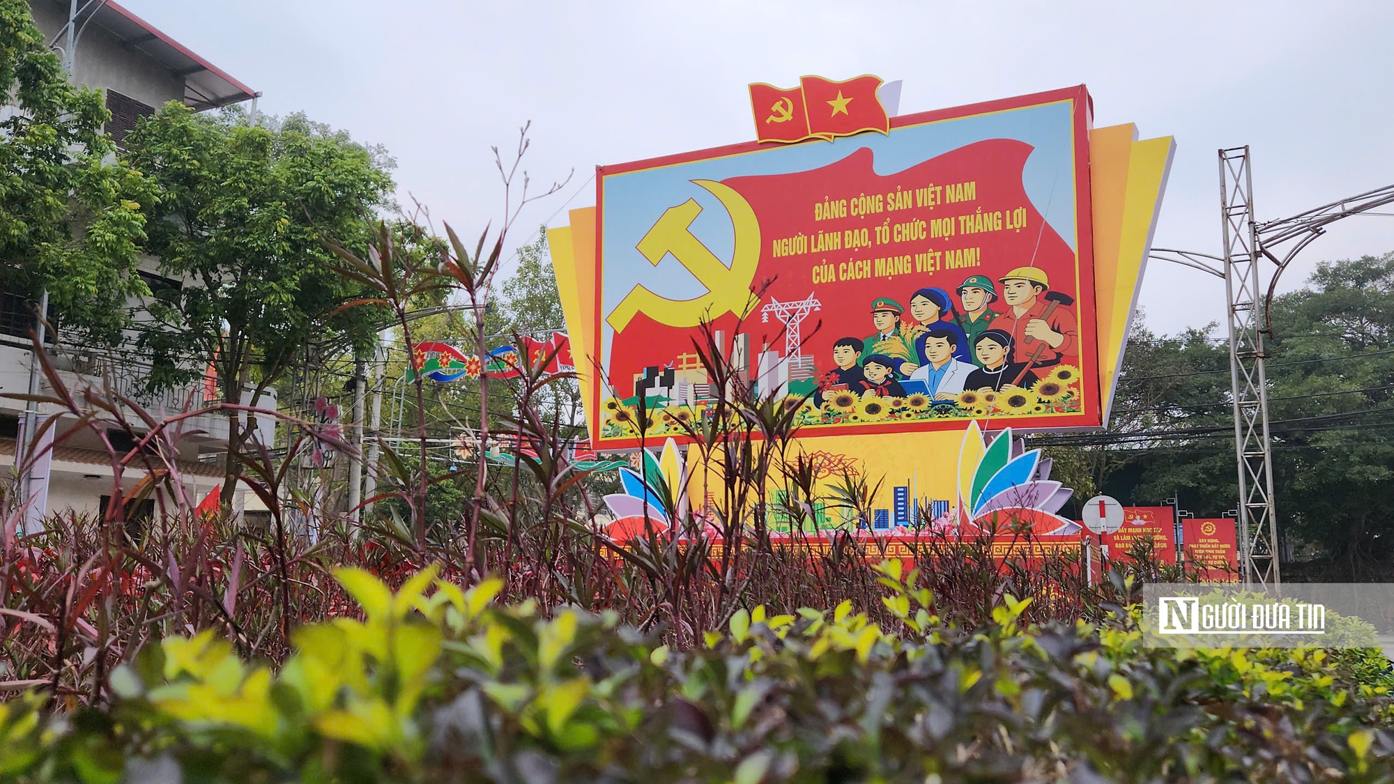 Kh&iacute; thế Đại hội XIV lan tỏa, Lạng Sơn rực rỡ cờ hoa- Ảnh 13.