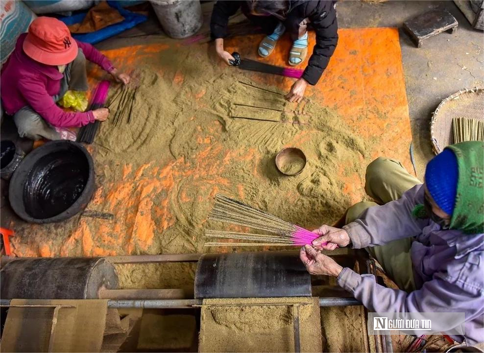 Giữ m&ugrave;i hương Tết ở l&agrave;ng hương trăm năm Đ&ocirc;ng Kh&ecirc;- Ảnh 8.