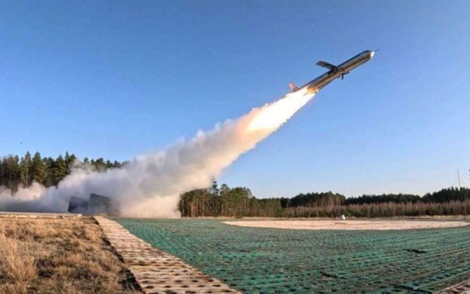 Đ&ograve;n đ&aacute;nh ch&iacute;nh x&aacute;c: HIMARS của Kiev bị Nga ph&aacute; hủy - Ảnh 1.