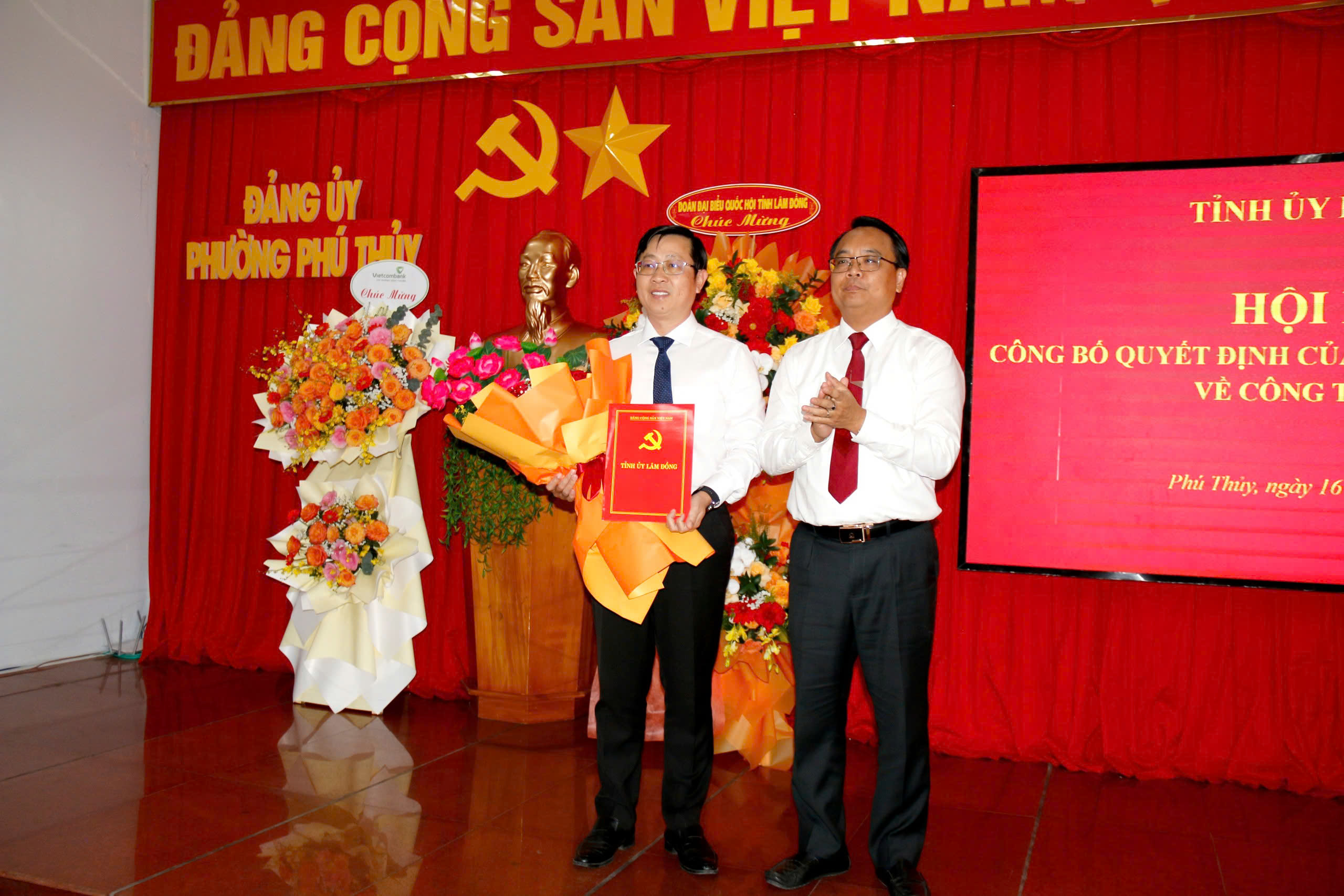 Lâm Đồng công bố hàng loạt quyết định điều động, bổ nhiệm cán bộ- Ảnh 1.