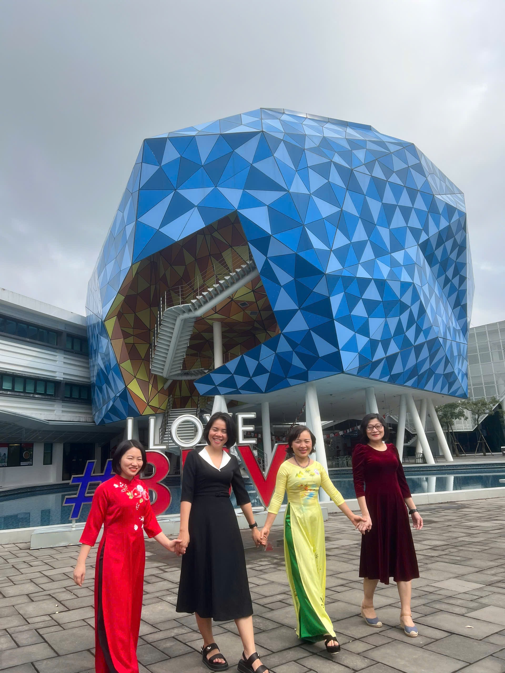 Đổi mới dạy học đáp ứng Chương trình GDPT 2018 và Nghị quyết 71 - Ảnh 4.