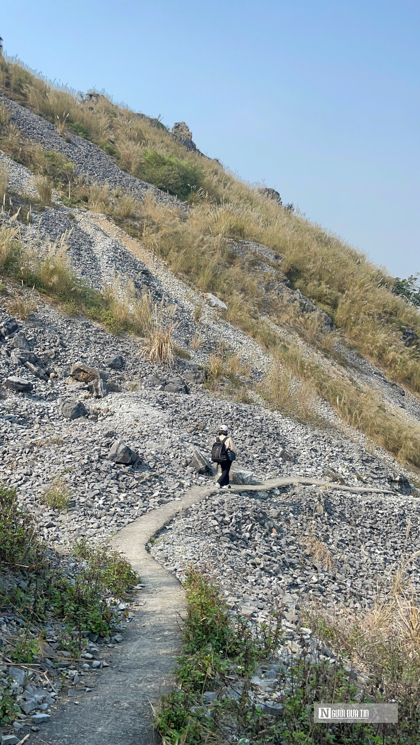 Thanh H&oacute;a y&ecirc;u cầu l&agrave;m r&otilde; th&ocirc;ng tin b&aacute;o ch&iacute; phản &aacute;nh về di t&iacute;ch H&ograve;n Vọng Phu sau gia cố 17 tỷ đồng   - Ảnh 8.