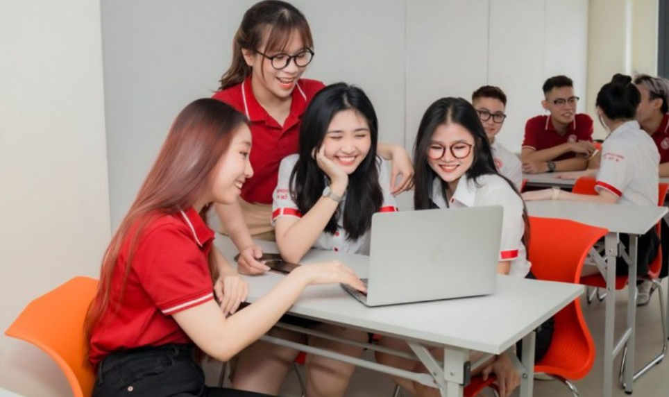 Lịch nghỉ Tết Bính Ngọ 2026: Nhiều trường đại học cho sinh viên nghỉ gần 1 tháng - Ảnh 1.