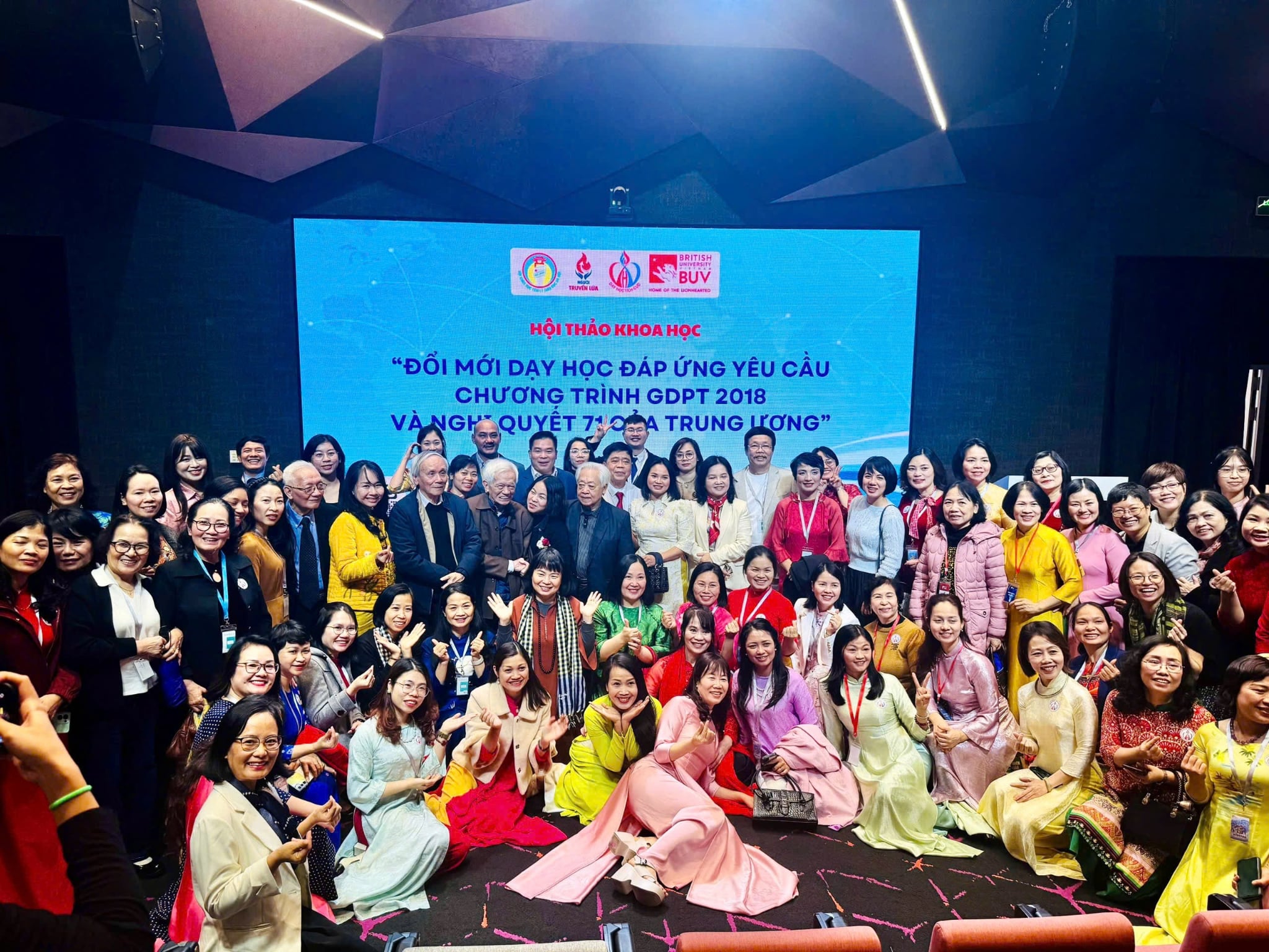 Đổi mới dạy học đáp ứng Chương trình GDPT 2018 và Nghị quyết 71 - Ảnh 1.