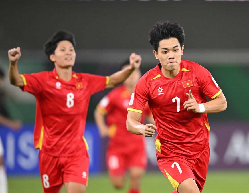 Tiền vệ Nguyễn Đình Bắc: Cực đơn giản mà chất giữa đời thường- Ảnh 2.