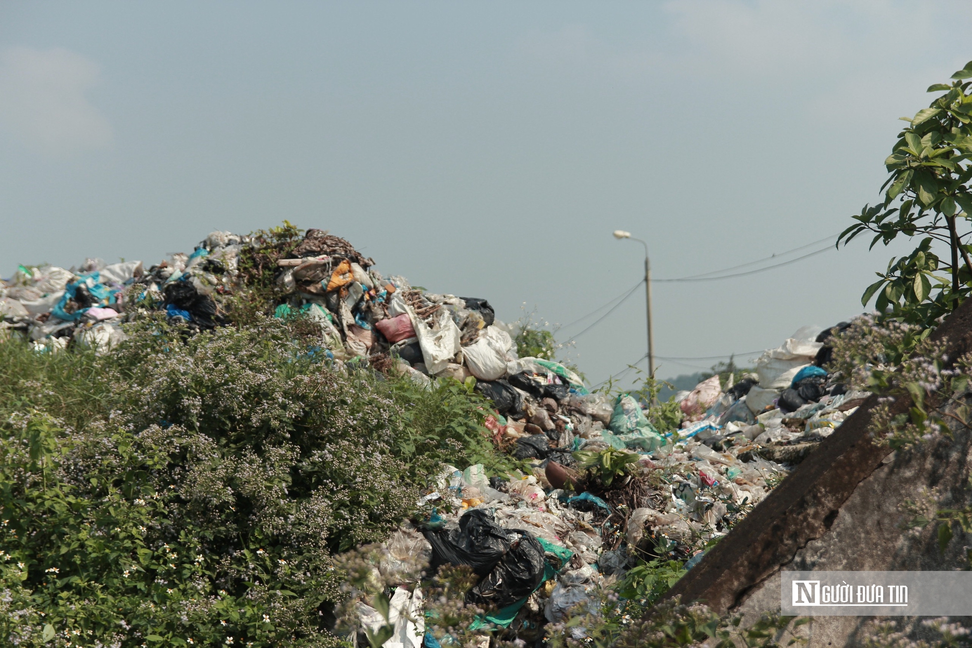 B&atilde;i r&aacute;c thải hết hạn: Cấp thiết việc x&acirc;y dựng nh&agrave; m&aacute;y xử l&yacute; chất thải- Ảnh 1.