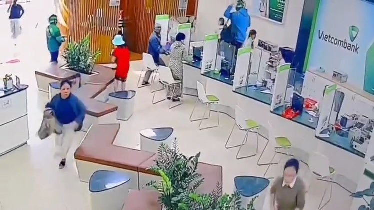 Khẩn trương làm rõ vụ 2 đối tượng cướp ngân hàng ở Gia Lai- Ảnh 1.