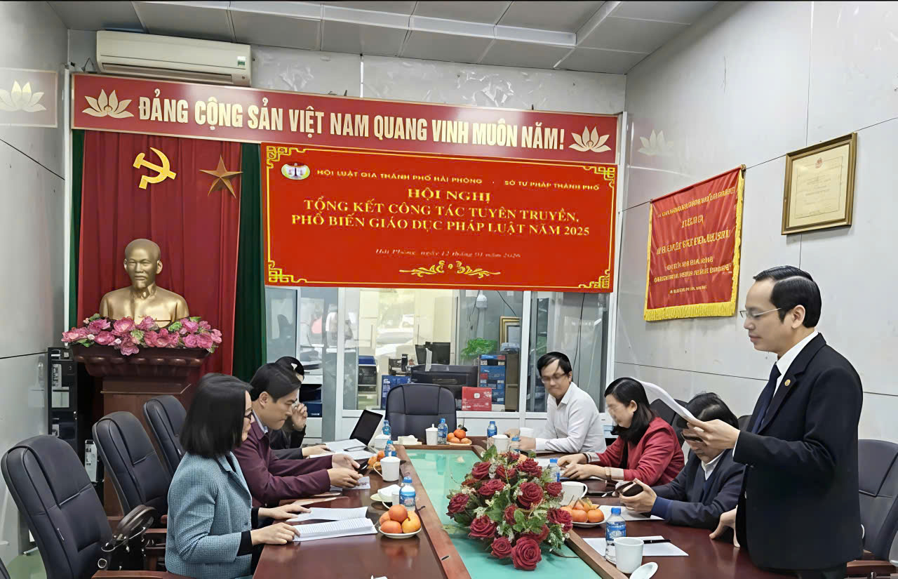 Hải Phòng: Tăng cường phối hợp giữa Hội Luật gia và Sở Tư pháp trong phổ biến, giáo dục pháp luật - Ảnh 1.