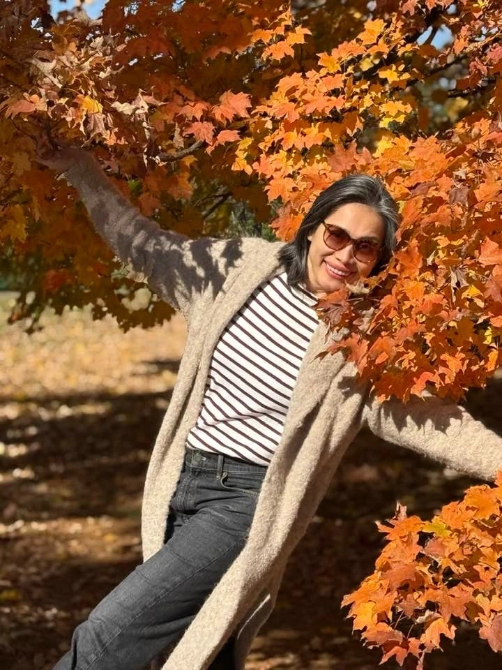 Hoa hậu Ngọc Khánh khiến công chúng bất ngờ trước nhan sắc "già tự nhiên" ở tuổi 50- Ảnh 8.