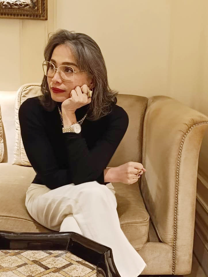 Hoa hậu Ngọc Khánh khiến công chúng bất ngờ trước nhan sắc "già tự nhiên" ở tuổi 50- Ảnh 10.