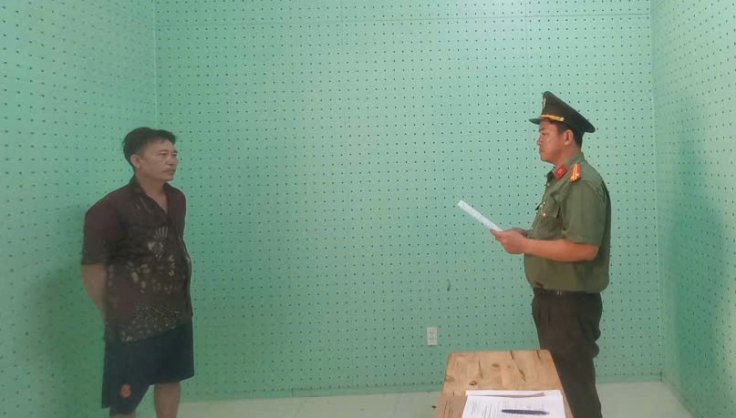 Khởi tố 2 thuyền trưởng đưa tàu cá đánh bắt ở vùng biển nước ngoài- Ảnh 1. Khởi tố 2 thuyền trưởng đưa tàu cá đánh bắt ở vùng biển nước ngoài- Ảnh 1.