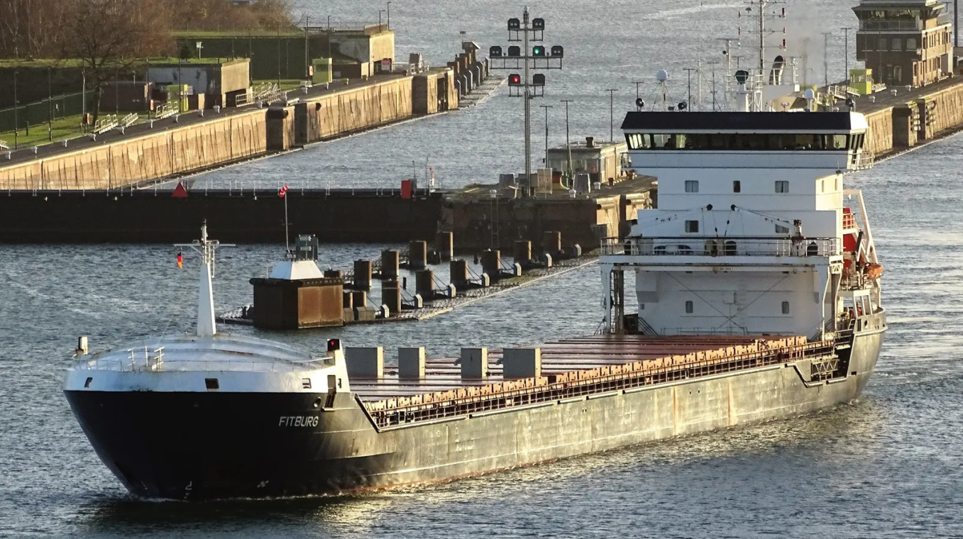 Con tàu dài 132 mét bị bắt giữ ở Phần Lan, lý do là gì?- Ảnh 1.