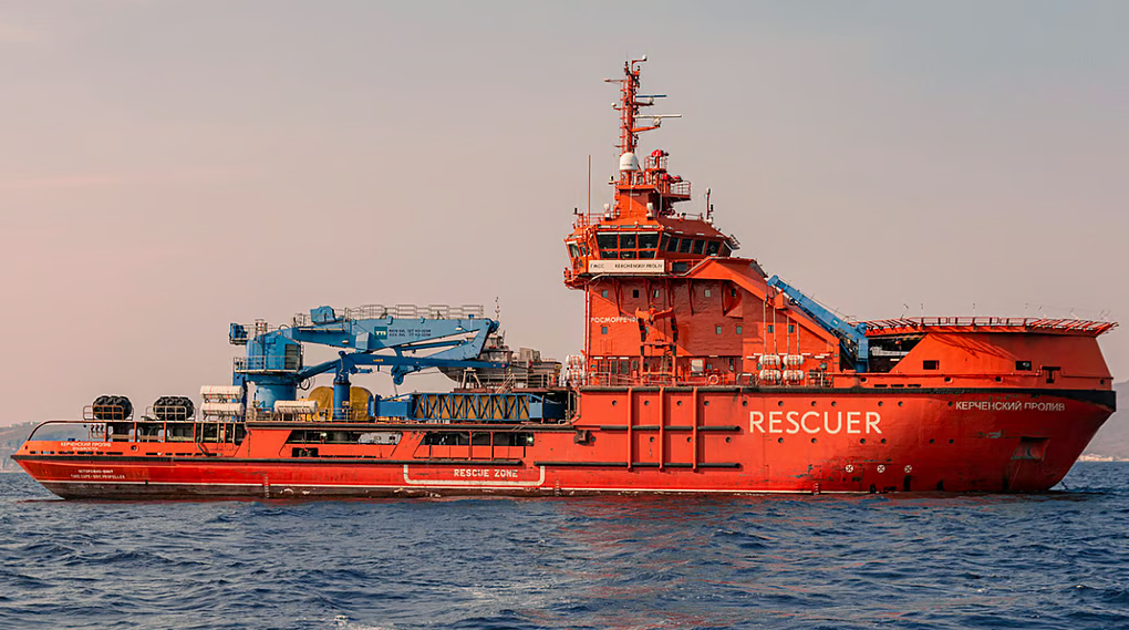 Điểm đặc biệt của tàu cứu hộ có khả năng phá băng Kerch Strait - Ảnh 2.