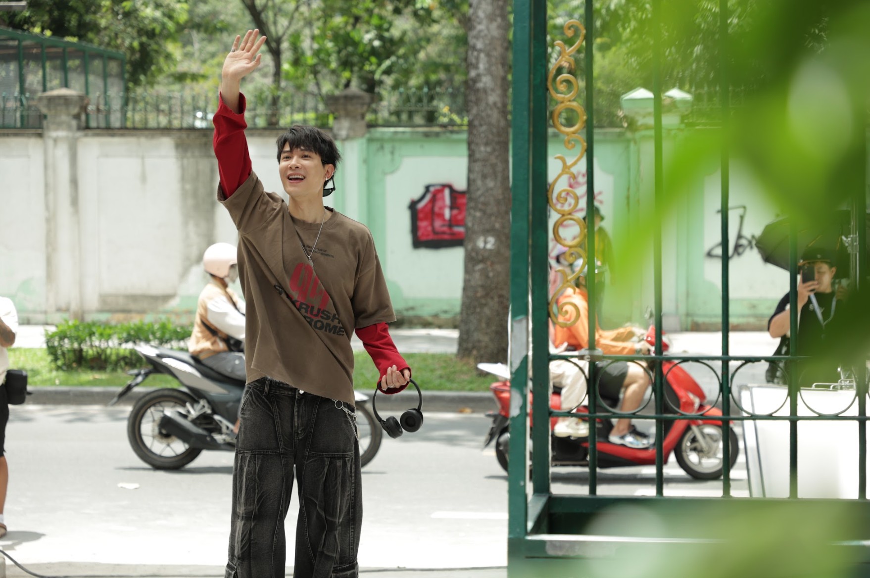 Mỹ nam duy nhất của Vbiz Việt: Mặt búng ra sữa, nhan sắc vô giá, 32 tuổi mà như mới 18 - Ảnh 3.