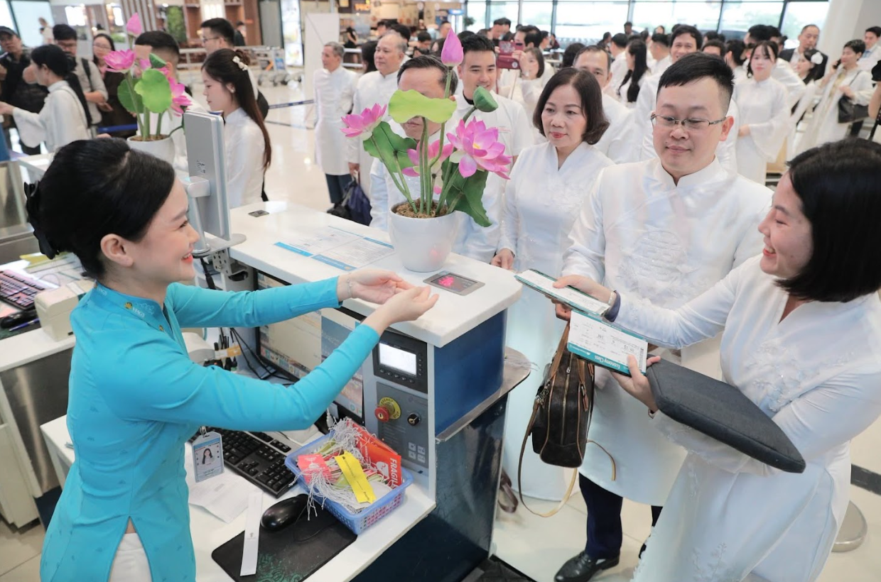 Vietnam Airlines lan tỏa thông điệp “Việt Nam hạnh phúc” từ bầu trời - Ảnh 3.