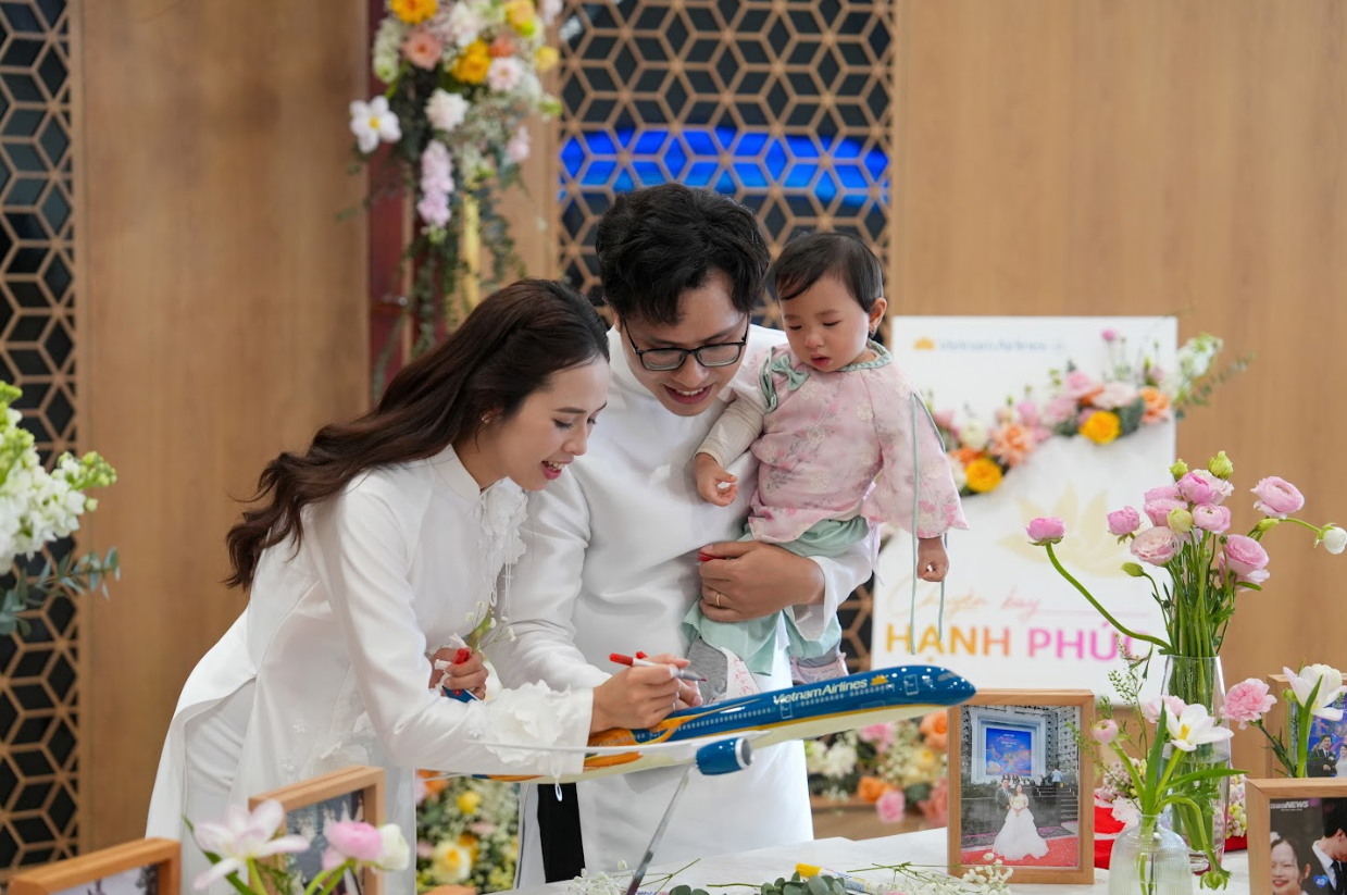 Vietnam Airlines lan tỏa thông điệp “Việt Nam hạnh phúc” từ bầu trời - Ảnh 7.