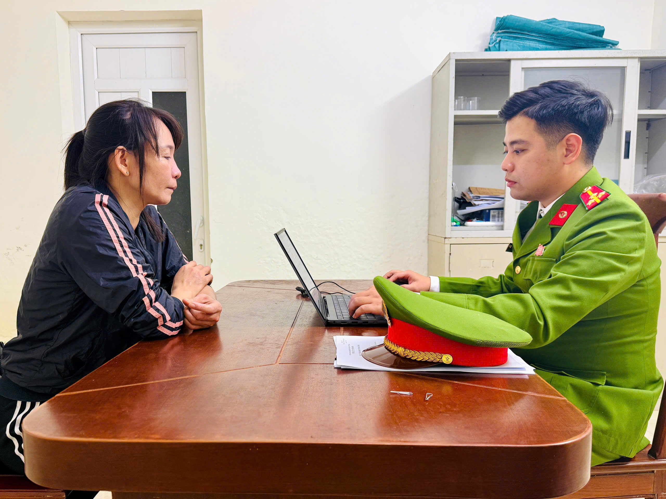 Vụ mua thực phẩm ‘lậu’ rồi làm hoá đơn giả ở Huế: Trốn thuế chỉ là phần nổi - Ảnh 1.