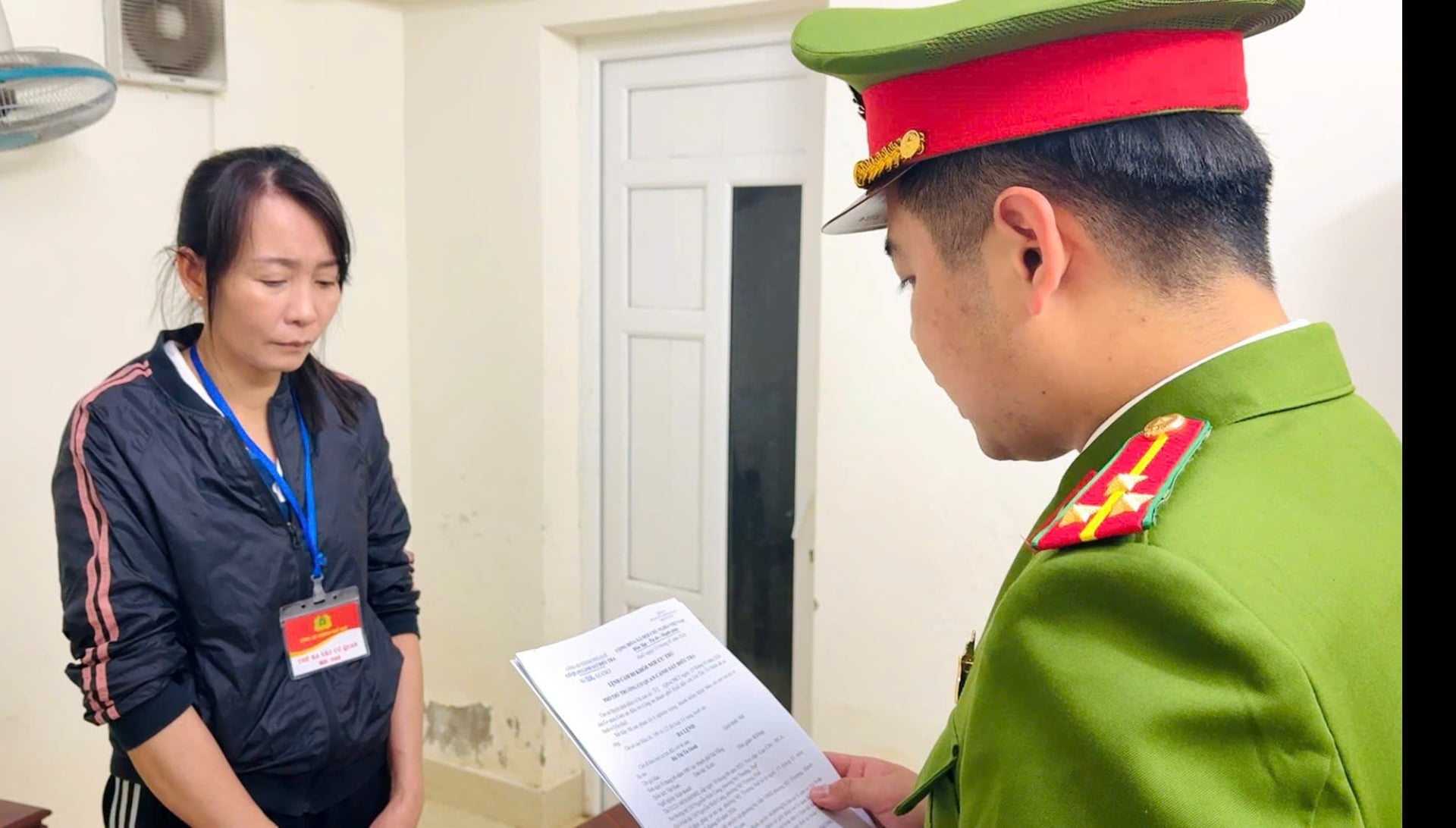 Khởi tố nữ giám đốc chuyên cung cấp thực phẩm trôi nổi cho các trường học - Ảnh 1.