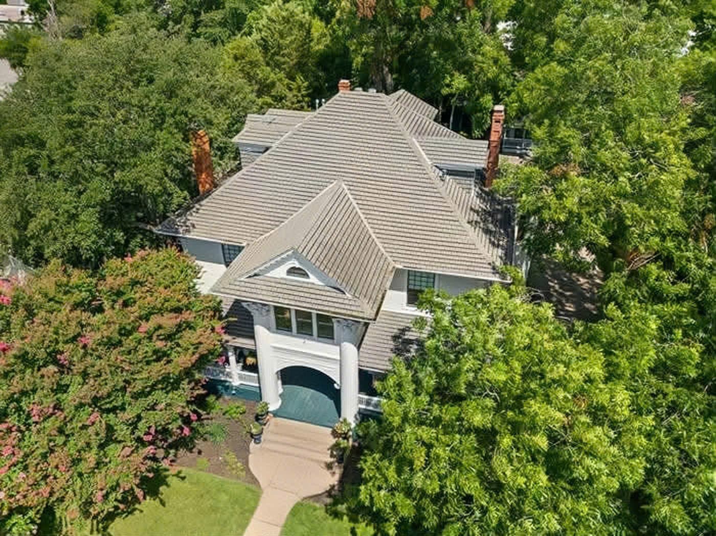 "Hoa hậu giàu bậc nhất Việt Nam": Mới tậu biệt thự gần 8.000m2 ở Mỹ  - Ảnh 4.