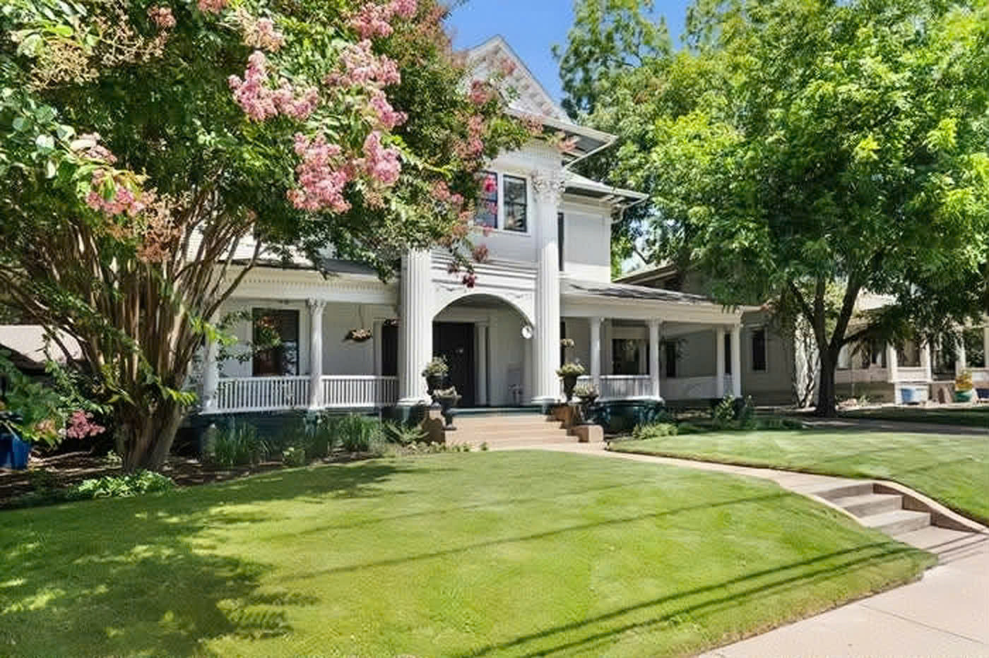 "Hoa hậu giàu bậc nhất Việt Nam": Mới tậu biệt thự gần 8.000m2 ở Mỹ  - Ảnh 5.