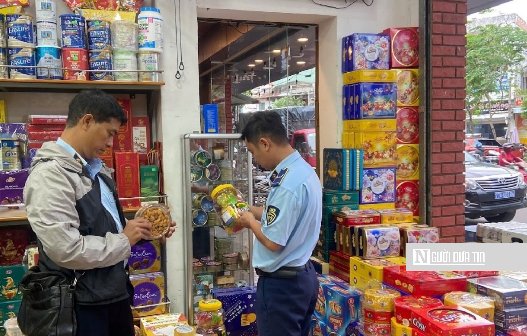 Gia Lai: Tăng cường kiểm tra, phát huy vai trò "lá chắn" bảo vệ người tiêu dùng, thị trường cao điểm Tết- Ảnh 2.