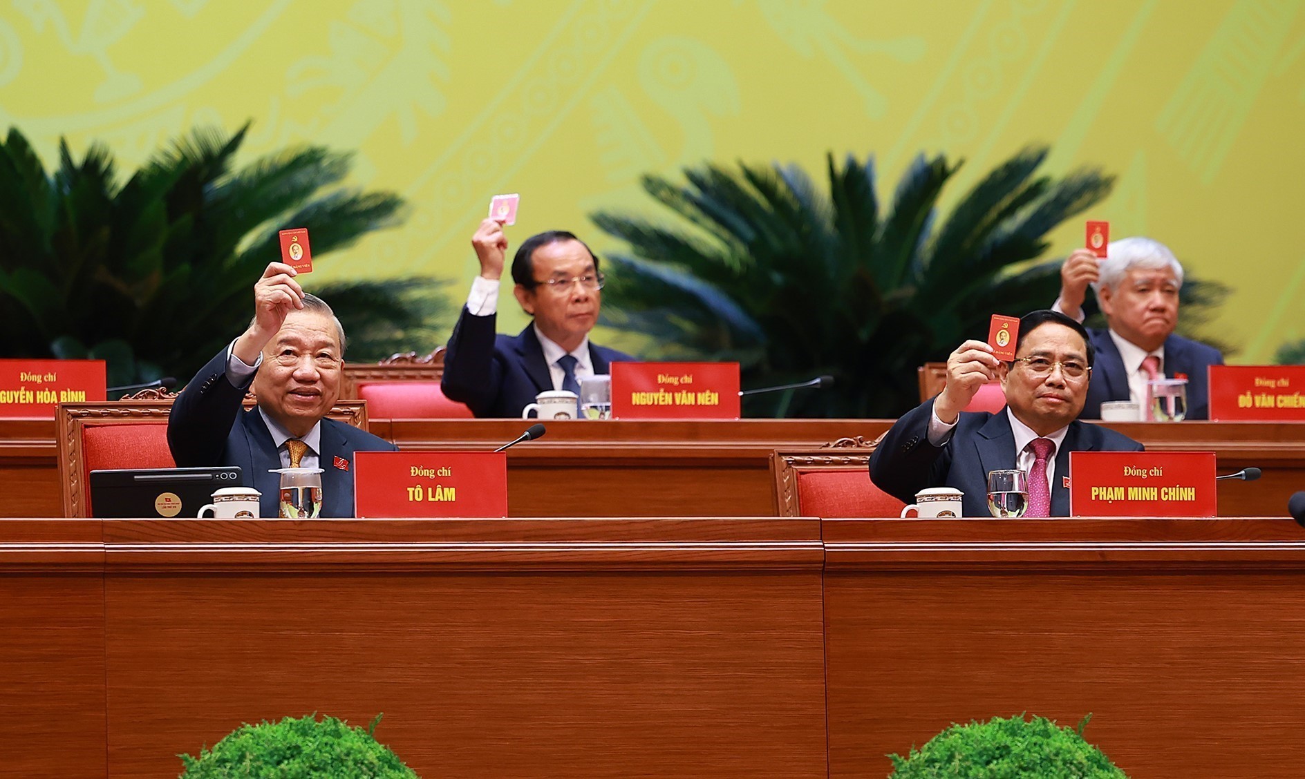 Rút ngắn thời gian làm việc của Đại hội XIV của Đảng - Ảnh 2.